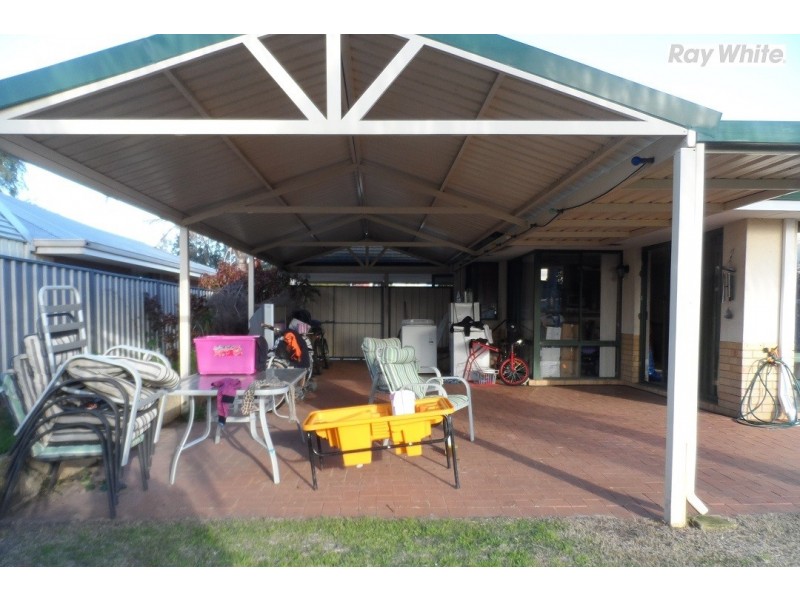 6 Brechin Retreat, Seville Grove WA 6112