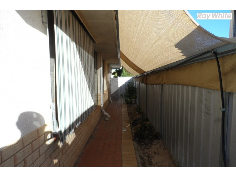 6 Brechin Retreat, Seville Grove WA 6112