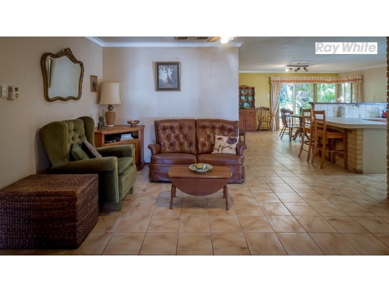 27 Onyx Road, Mount Richon WA 6112