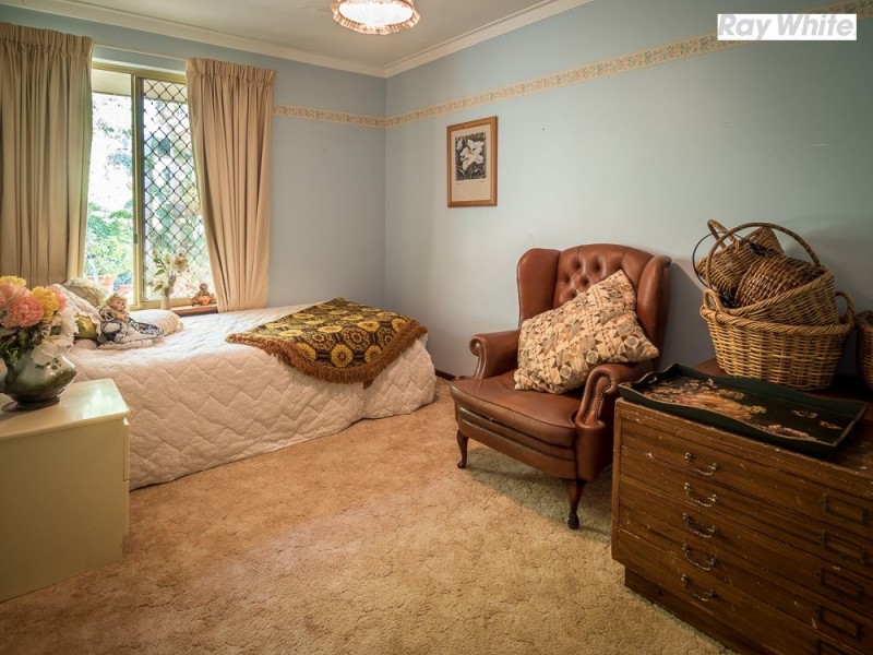 27 Onyx Road, Mount Richon WA 6112