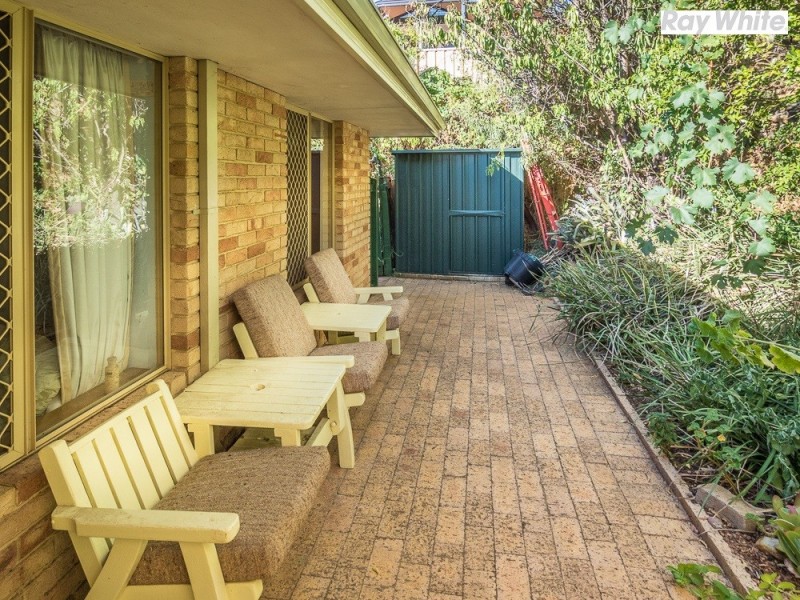 27 Onyx Road, Mount Richon WA 6112