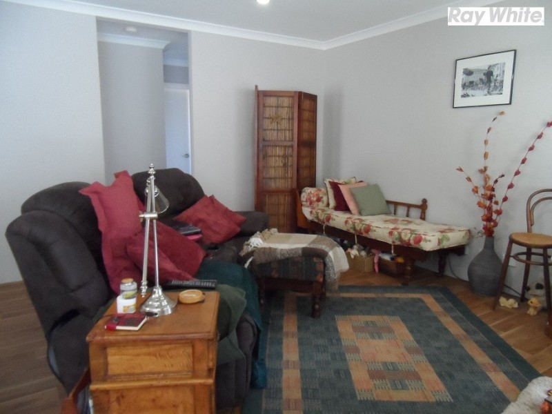 4 Podger Way, Brookdale WA 6112