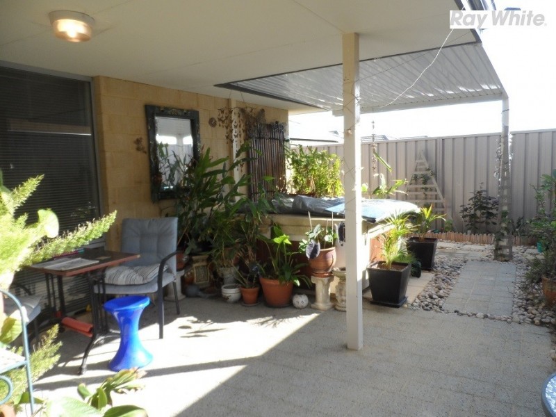 4 Podger Way, Brookdale WA 6112