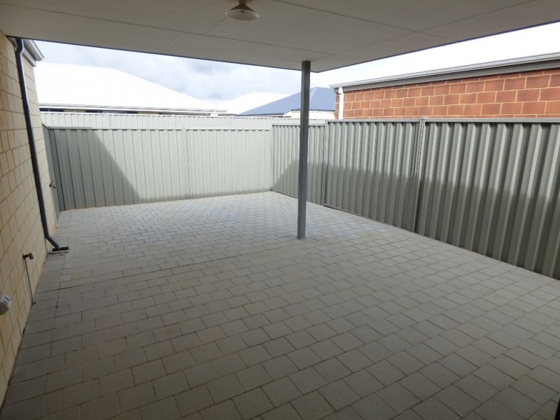 8 Cristonia Terrrace, Byford WA 6122