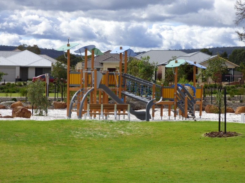 8 Cristonia Terrrace, Byford WA 6122