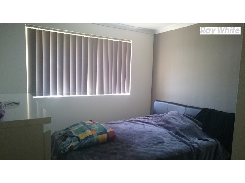 2/11 Stott Close, Armadale WA 6112