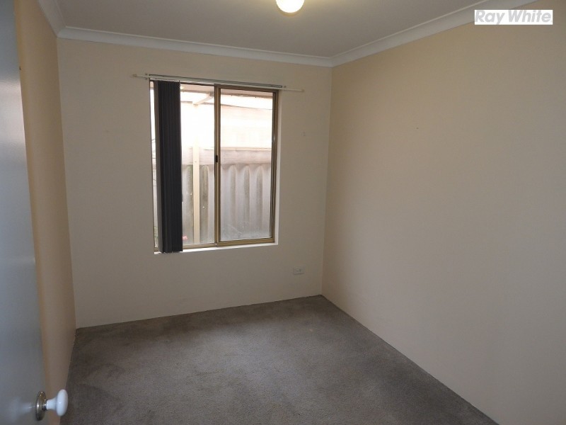 12 Bodicoat Drive, Brookdale WA 6112