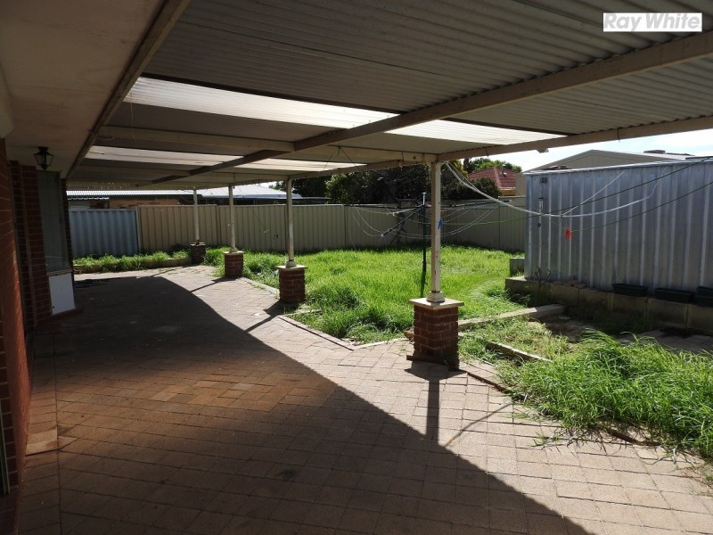 73 Seminole Gardens, Seville Grove WA 6112