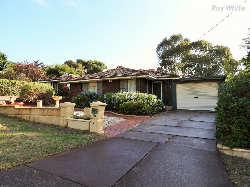 5 Whittington Street, Mount Nasura WA 6112