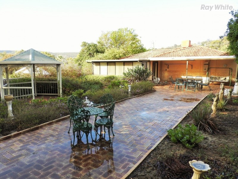 5 Whittington Street, Mount Nasura WA 6112