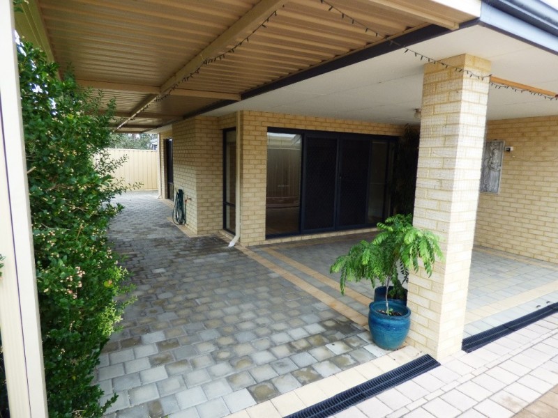 64 Kardan Boulevard, Byford WA 6122