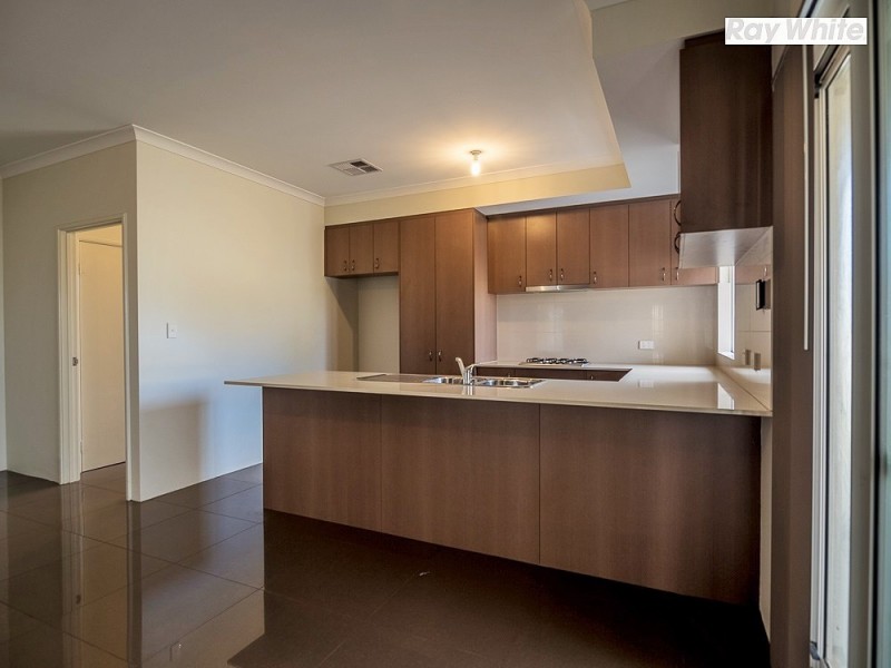 26 Kerrison Parade, Seville Grove WA 6112