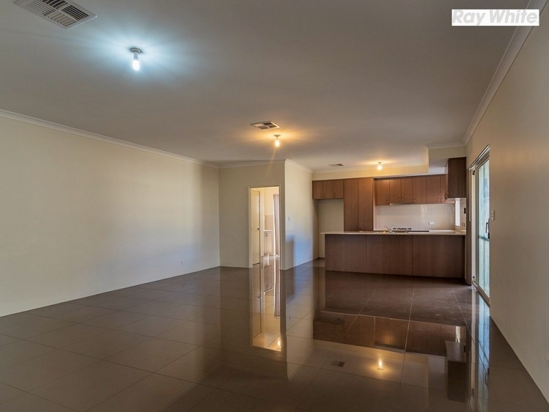 26 Kerrison Parade, Seville Grove WA 6112