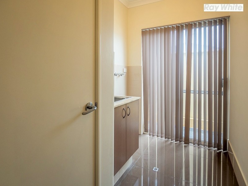 26 Kerrison Parade, Seville Grove WA 6112