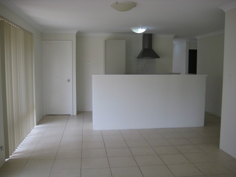 14/10 Delamere Way, Camillo WA 6111