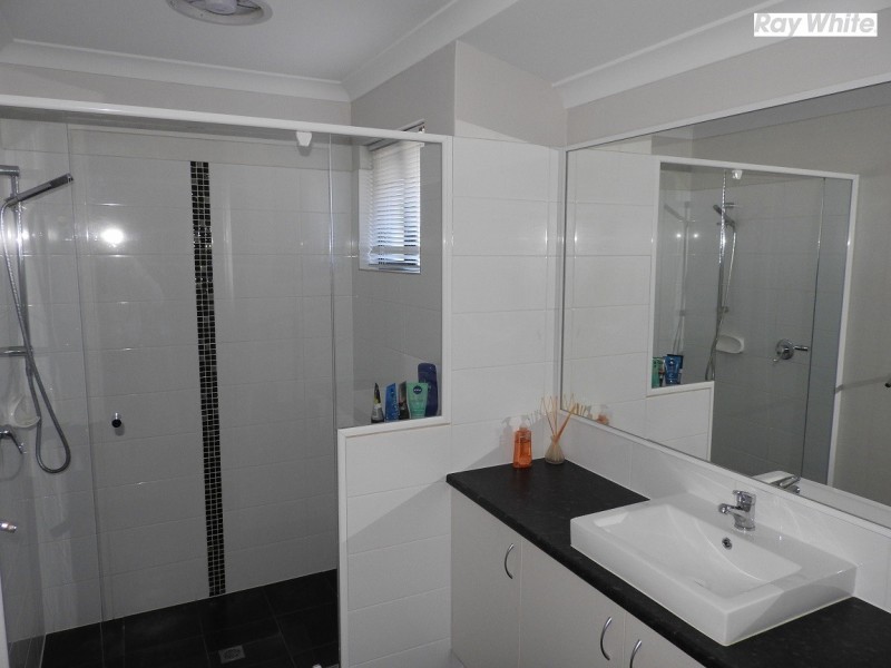 38 Wycliffe Turn, Piara Waters WA 6112