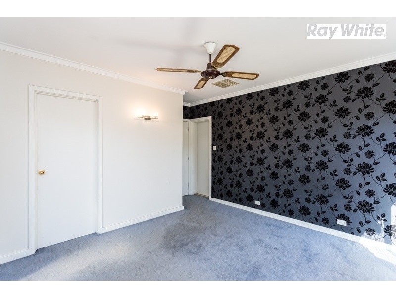 16 Elanora Road, Armadale WA 6112