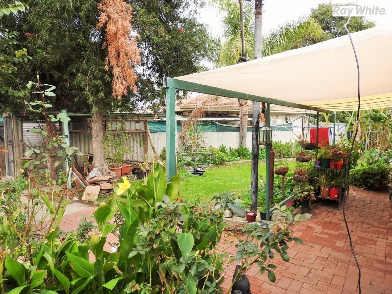 196 Westfield Road, Kelmscott WA 6111