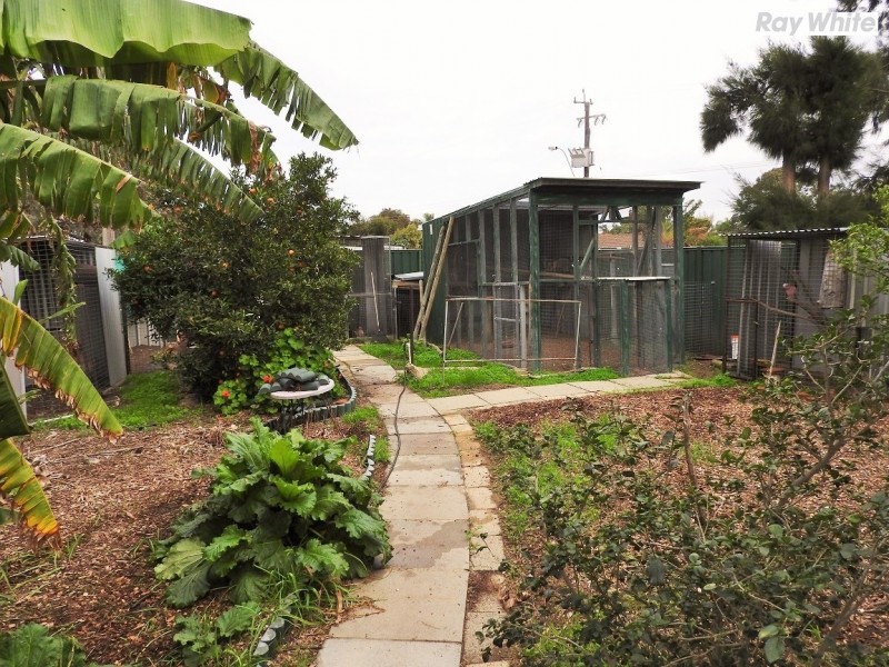 196 Westfield Road, Kelmscott WA 6111