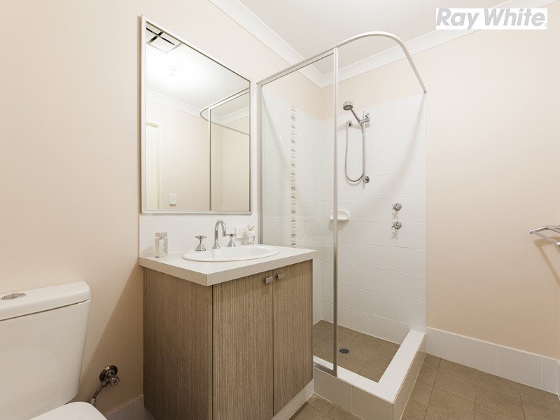 63 Veterans Drive, Byford WA 6122