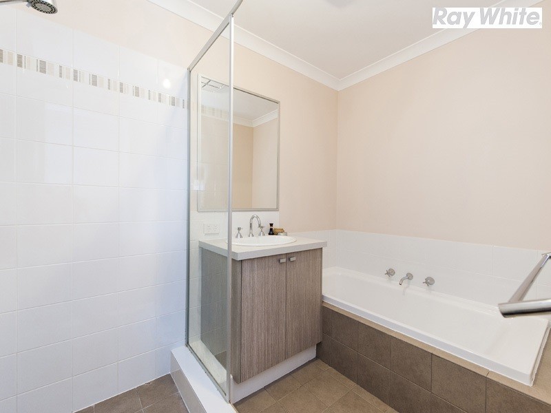 63 Veterans Drive, Byford WA 6122