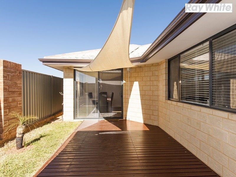 63 Veterans Drive, Byford WA 6122