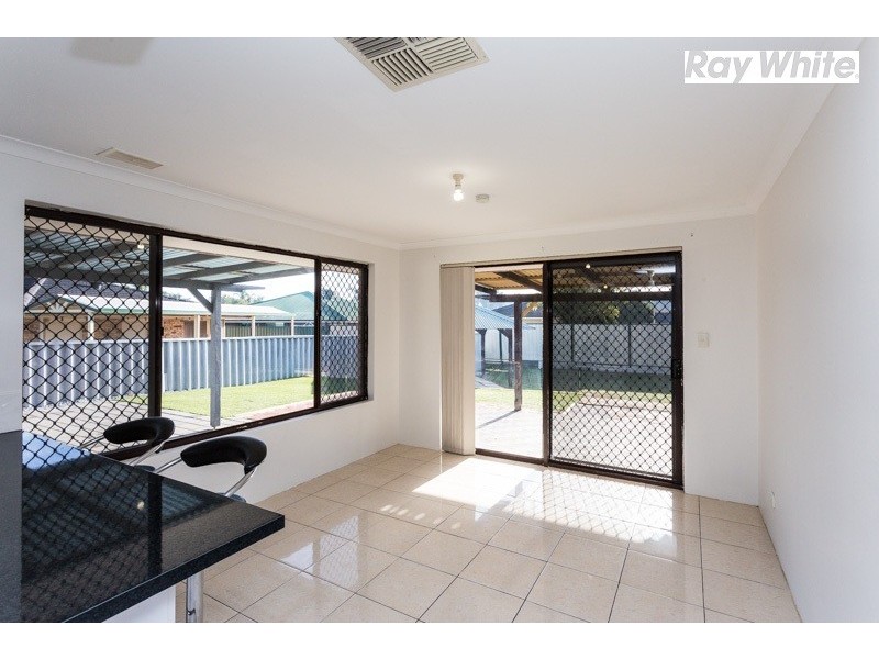 18 Candish Grove, Seville Grove WA 6112