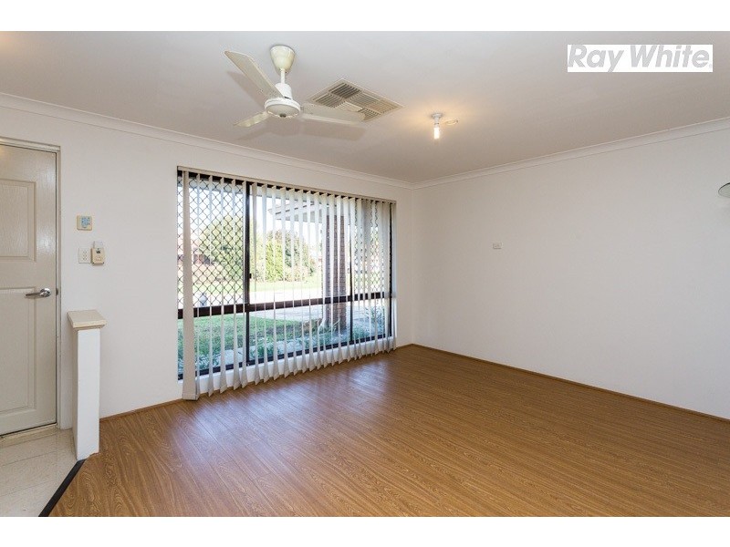 18 Candish Grove, Seville Grove WA 6112