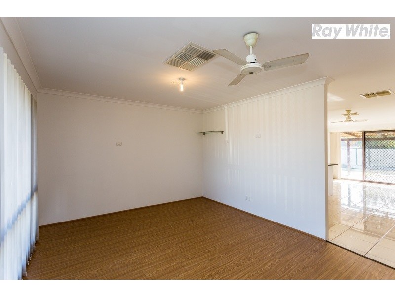 18 Candish Grove, Seville Grove WA 6112