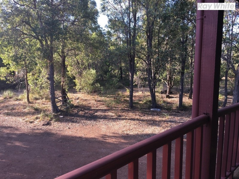 4 Robinson Road, Roleystone WA 6111