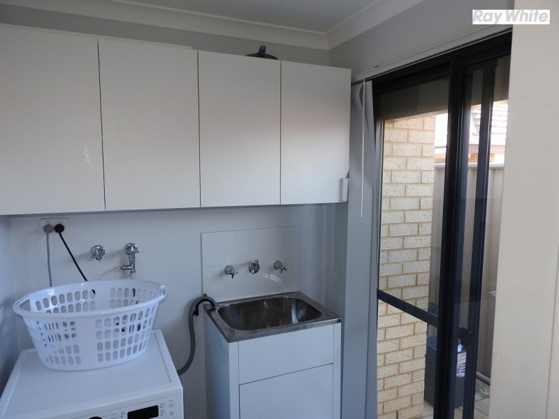 17 Jeffrey Loop, Brookdale WA 6112