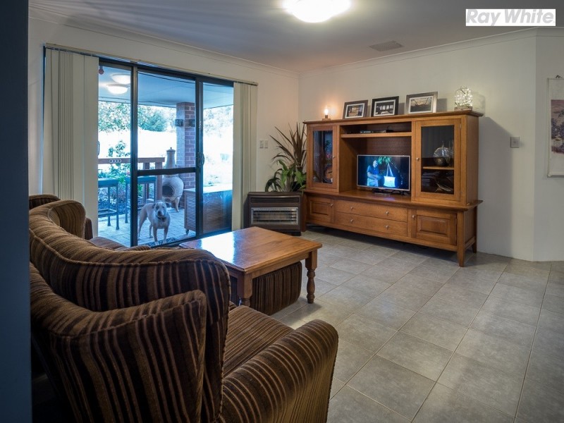 35 Ralphs Street, Seville Grove WA 6112