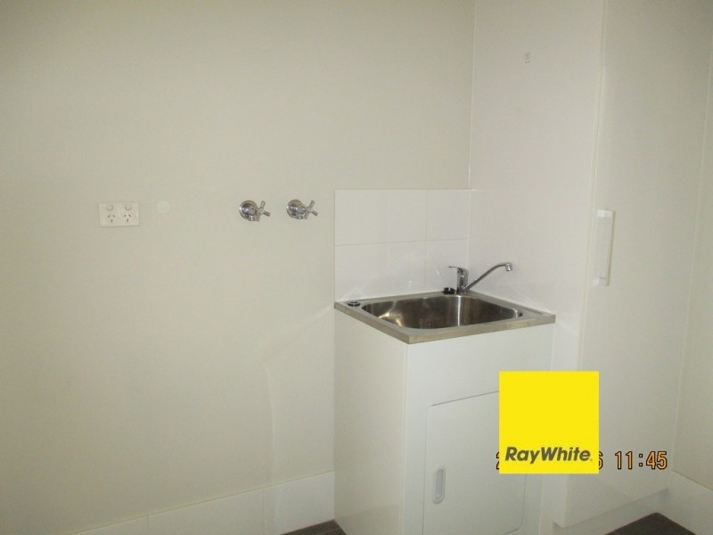 12/99 Lowanna Way, Armadale WA 6112