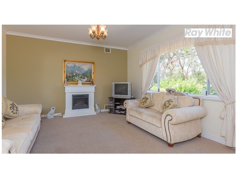 13 Billabong Way, Mount Nasura WA 6112