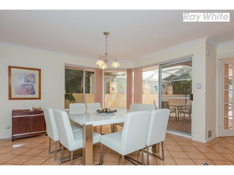 13 Billabong Way, Mount Nasura WA 6112