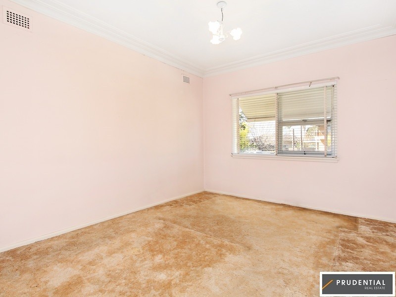 19 Coolaroo Crescent, Lurnea NSW 2170