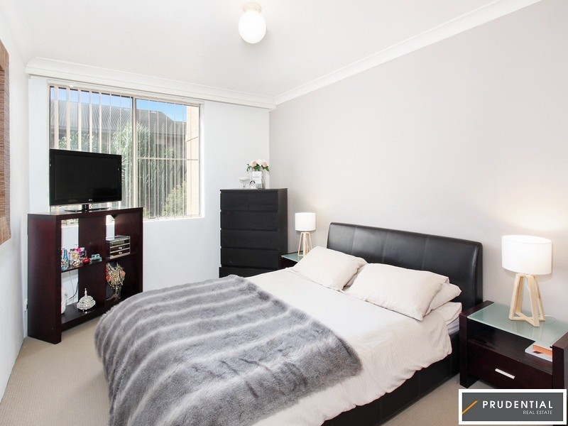 18/14 Frank Oliveri Drive, Chipping Norton NSW 2170