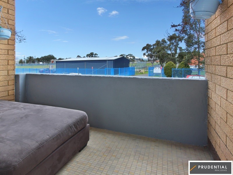 2/20 Drummond Street, Warwick Farm NSW 2170