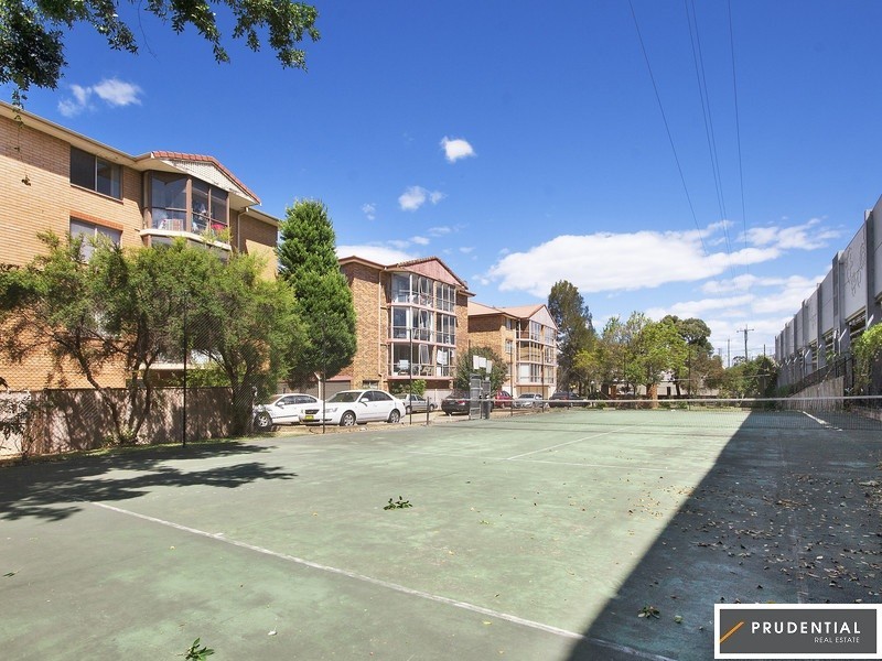 53/3 Riverpark Drive, Liverpool NSW 2170