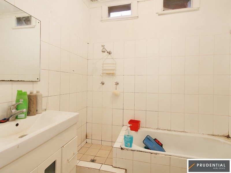 184 Newbridge Road, Moorebank NSW 2170