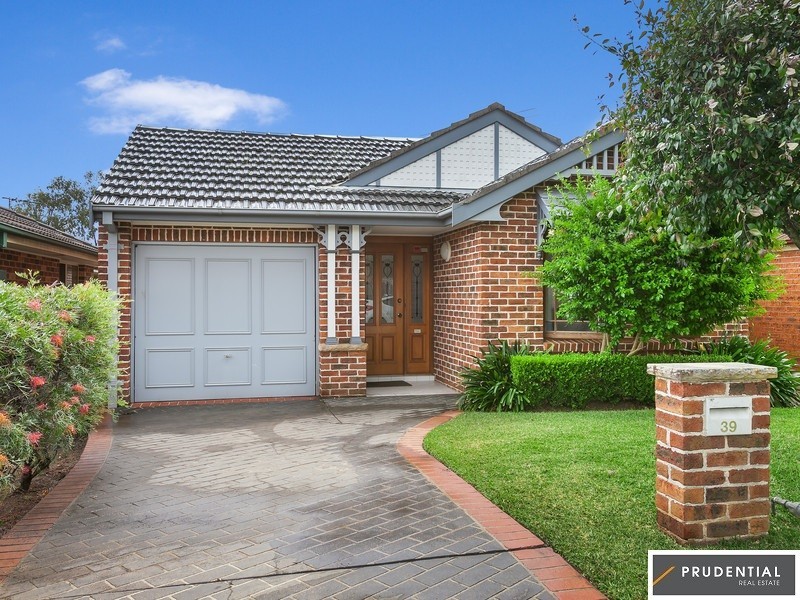 39 Woburn Abbey Court, Wattle Grove NSW 2173