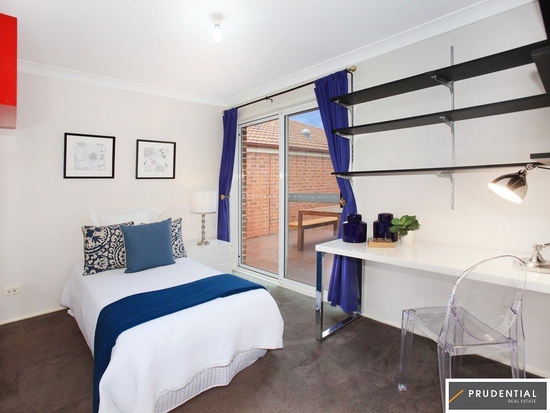 39 Woburn Abbey Court, Wattle Grove NSW 2173