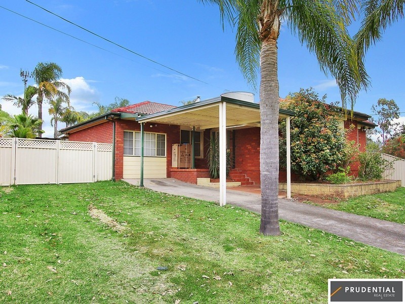 2 Jacqueline Place, Moorebank NSW 2170