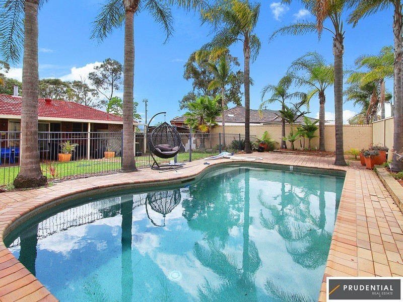 2 Jacqueline Place, Moorebank NSW 2170