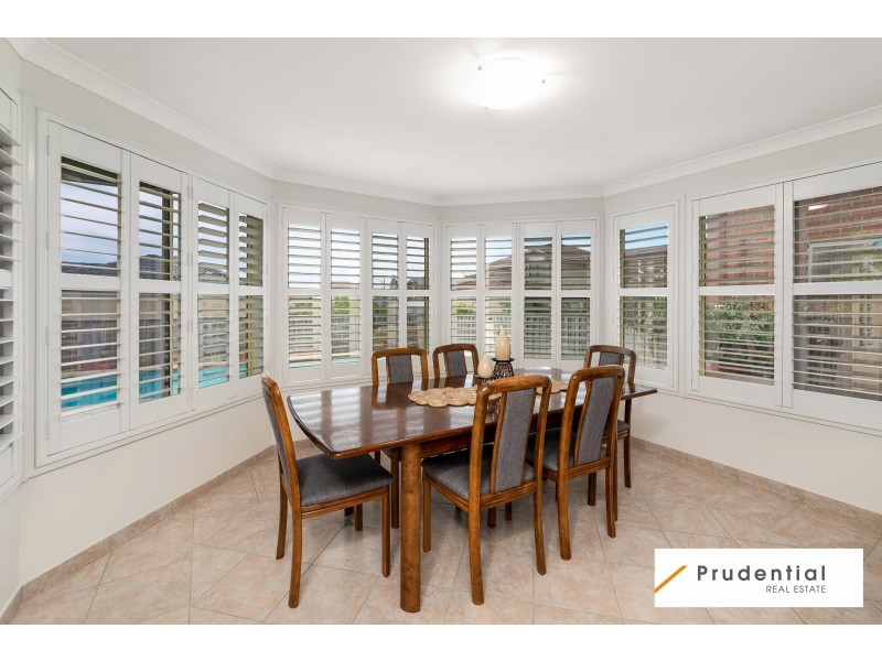 8 Foxgrove Ave, Casula NSW 2170