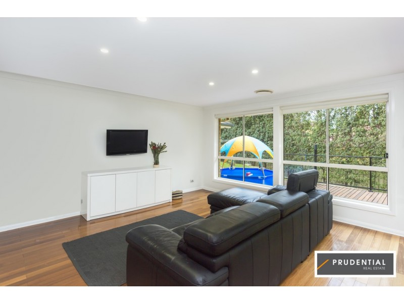 65 Kendall Drive, Casula NSW 2170