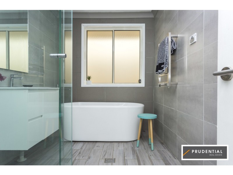 65 Kendall Drive, Casula NSW 2170