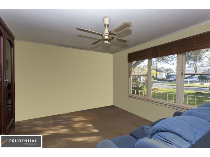 6 Brain Ave, Lurnea NSW 2170