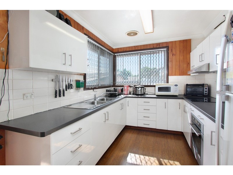 17 Lamont Place, Cartwright NSW 2168