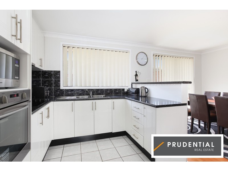 14 Market St, Moorebank NSW 2170